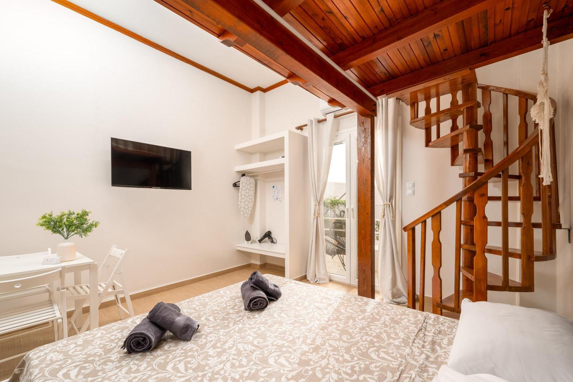 Dionysia Sea Side By Greece Apartment Selianitika Exterior photo